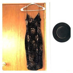 Black and gold fashion nova midi dress